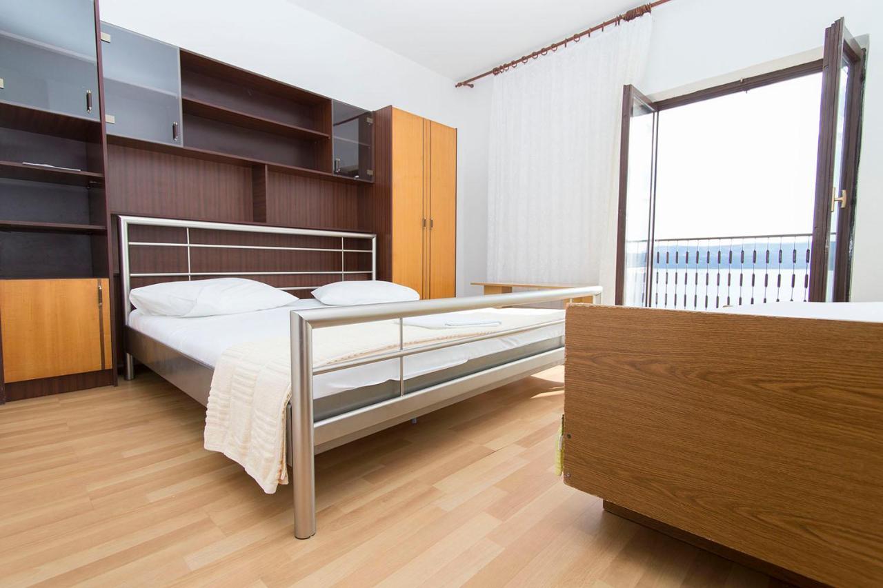 Stanici Beach Apartments Omiš Eksteriør bilde